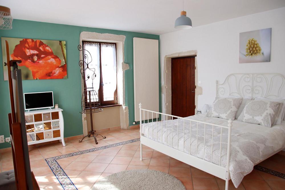 La Maison Wisteria Saint-Pantaleon-les-Vignes ภายนอก รูปภาพ